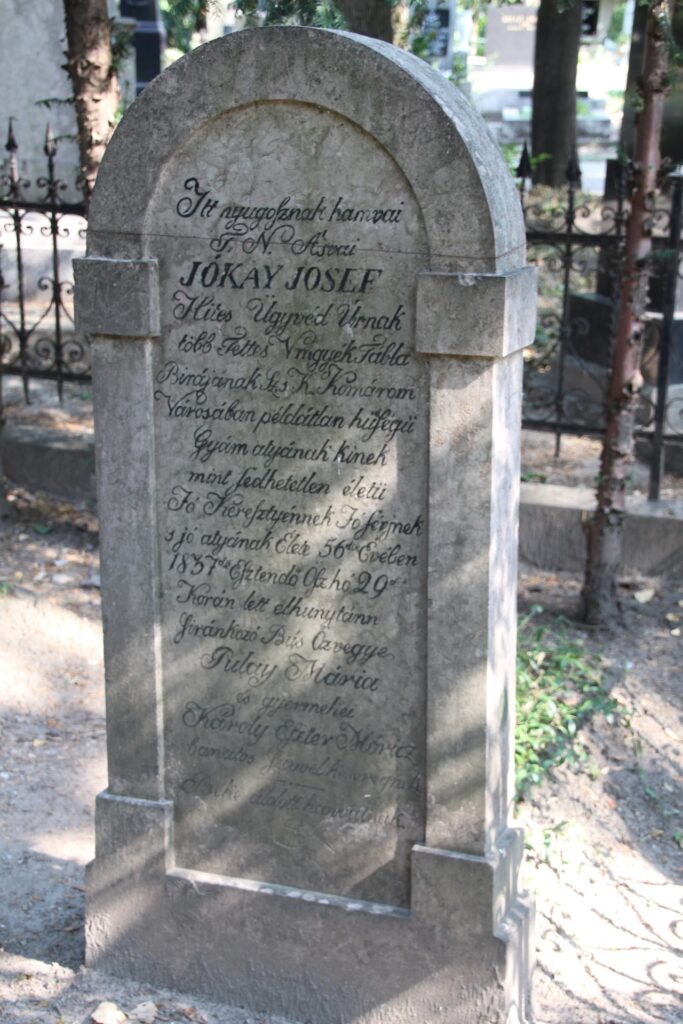 A Jókay család sírkertje