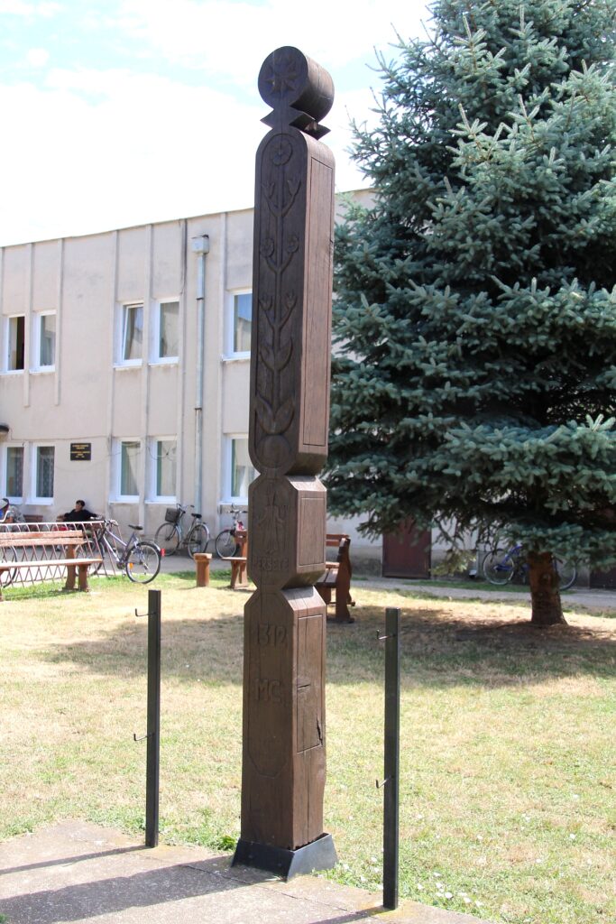 A honfoglalás 1100. évfordulójának kopjafája