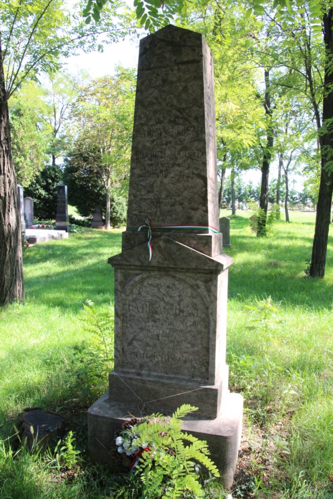 Farkas Benő református lelkész, honvédhadnagy sírja