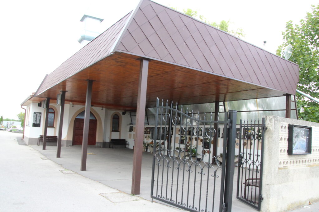 A 2. világháborúban elesettek emléktáblája