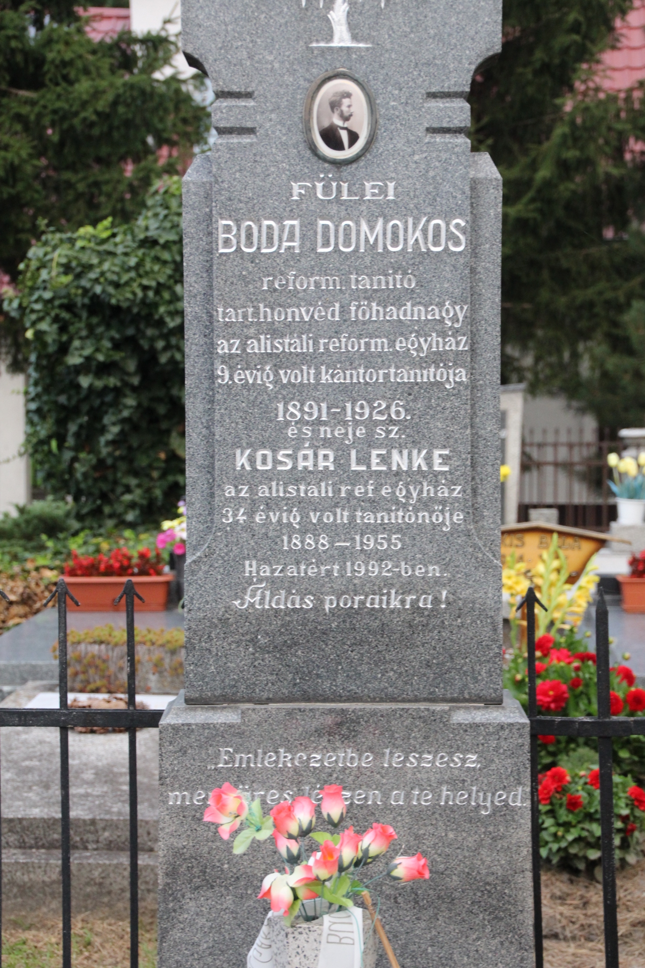 Fülei Boda Domokos református tanító sírja