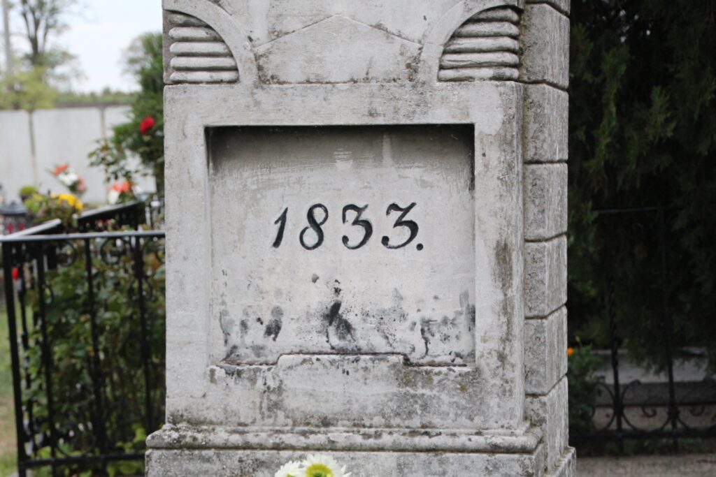 Temetői nagykereszt