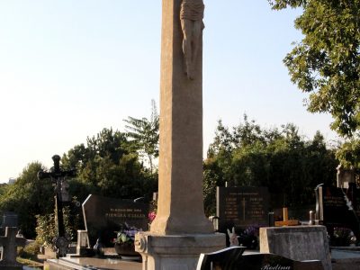 A szenci temető első nagykeresztje