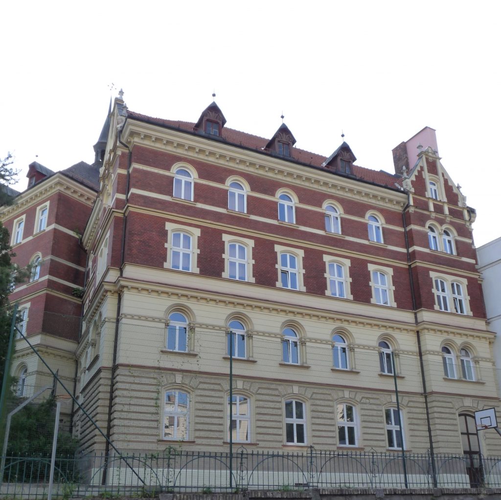 Mária árva-menedékház