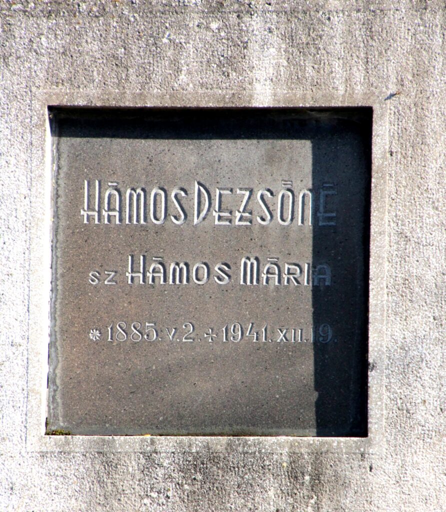 Hámos család sírboltja