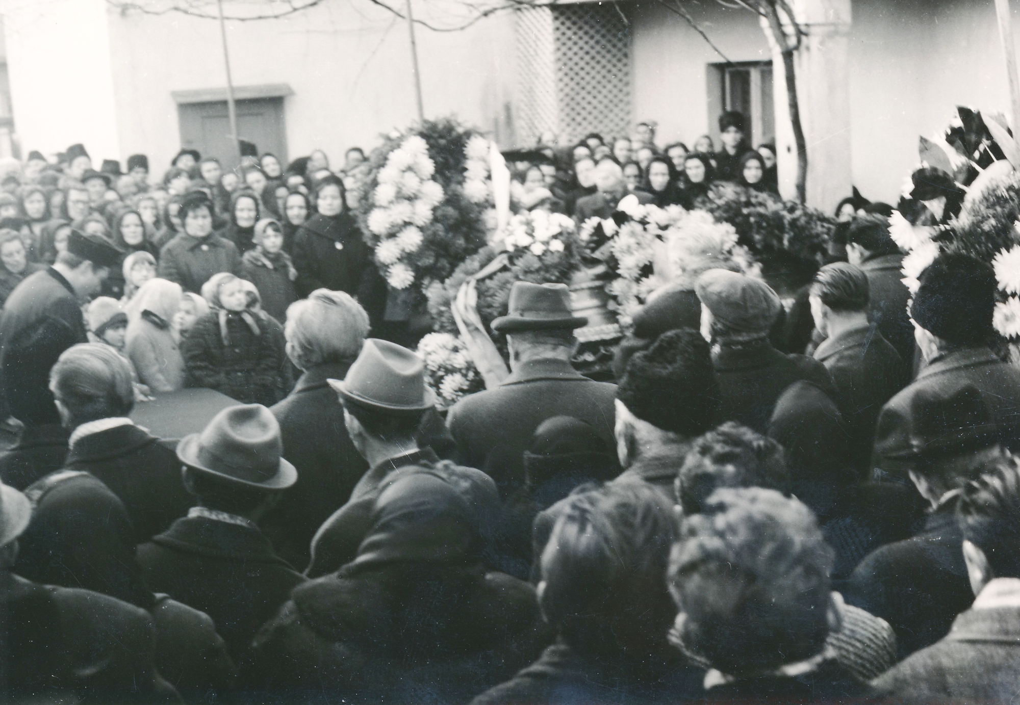 rete-loysch-karoly-hentes-temetese-1960-as-evek