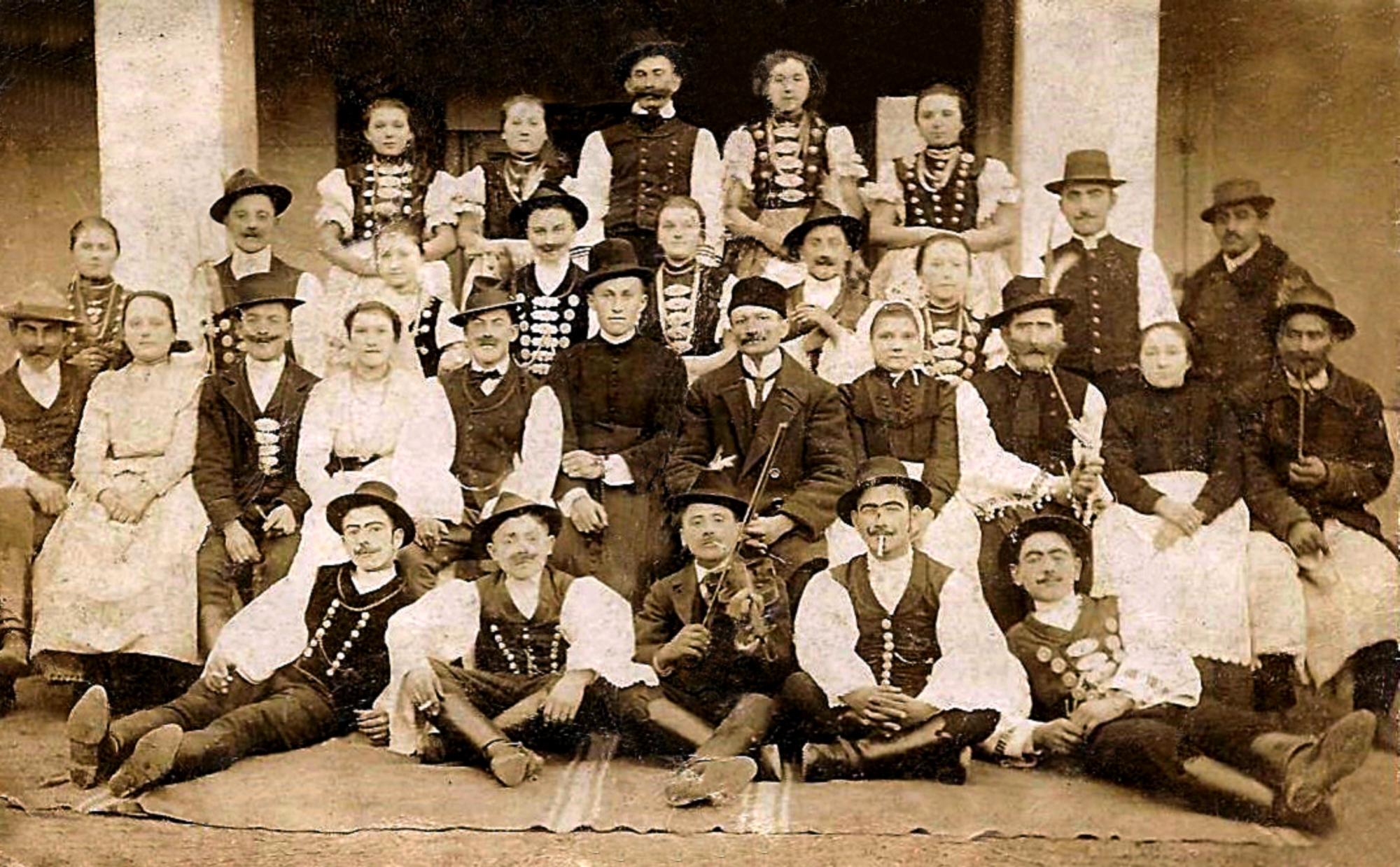 hontfuzesgyarmat-felho-klari