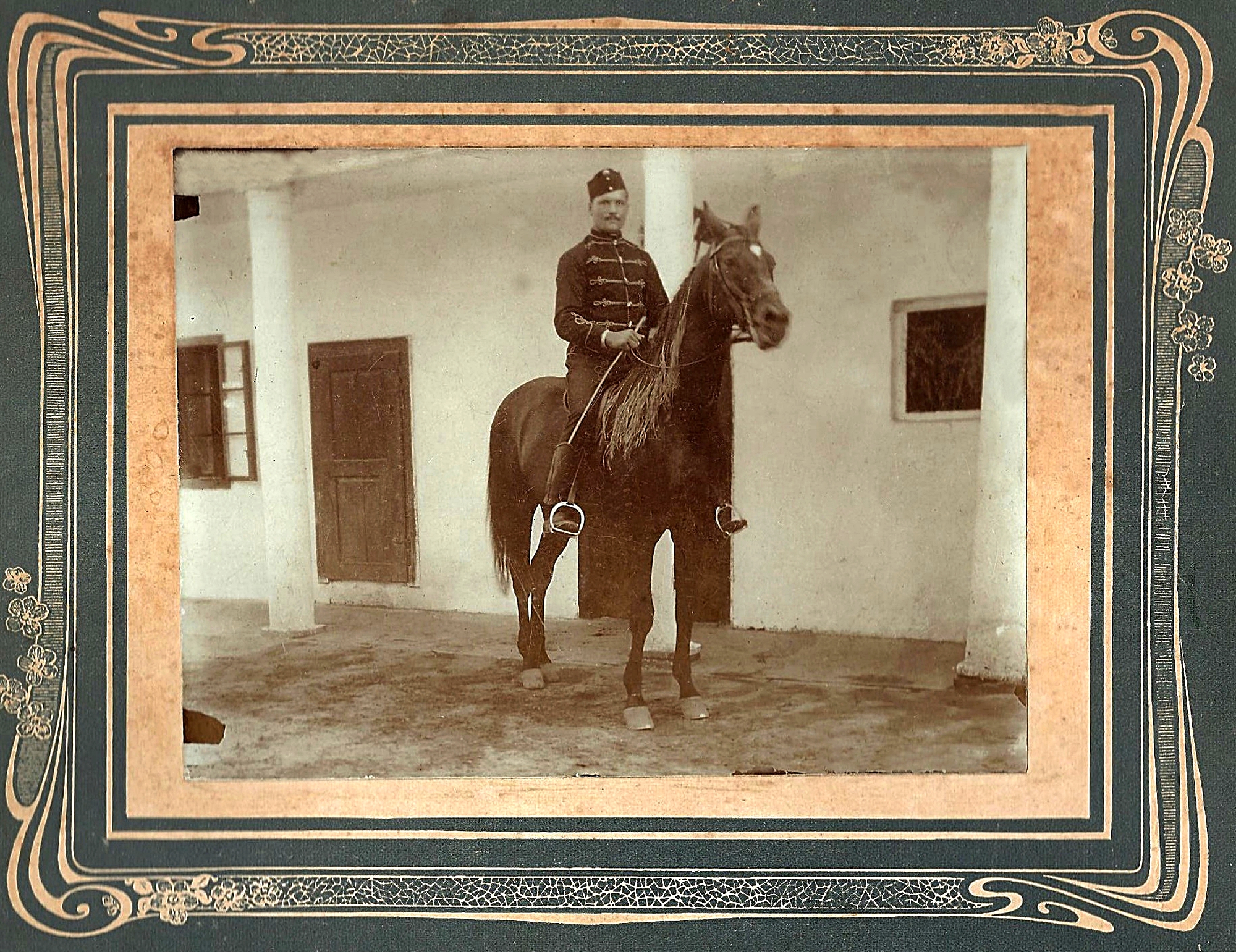 hontfuzesgyarmat-katona-003