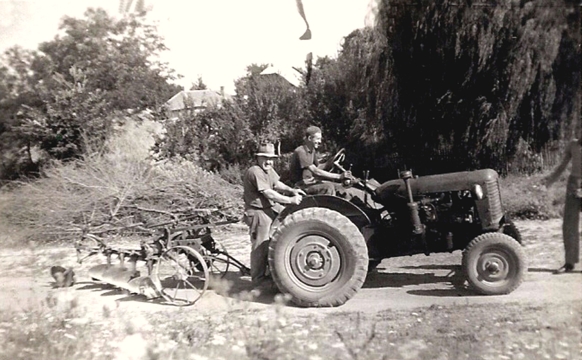 honthuzesgyarmat-traktor-eke-berka-arpad