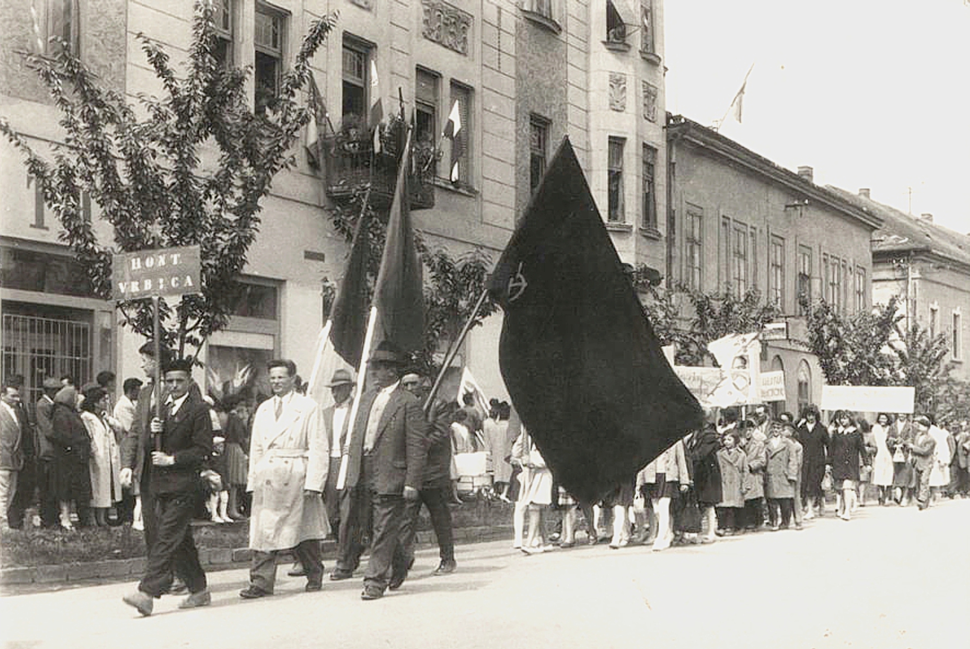 hontfuzesgyarmat-majus-1-levan