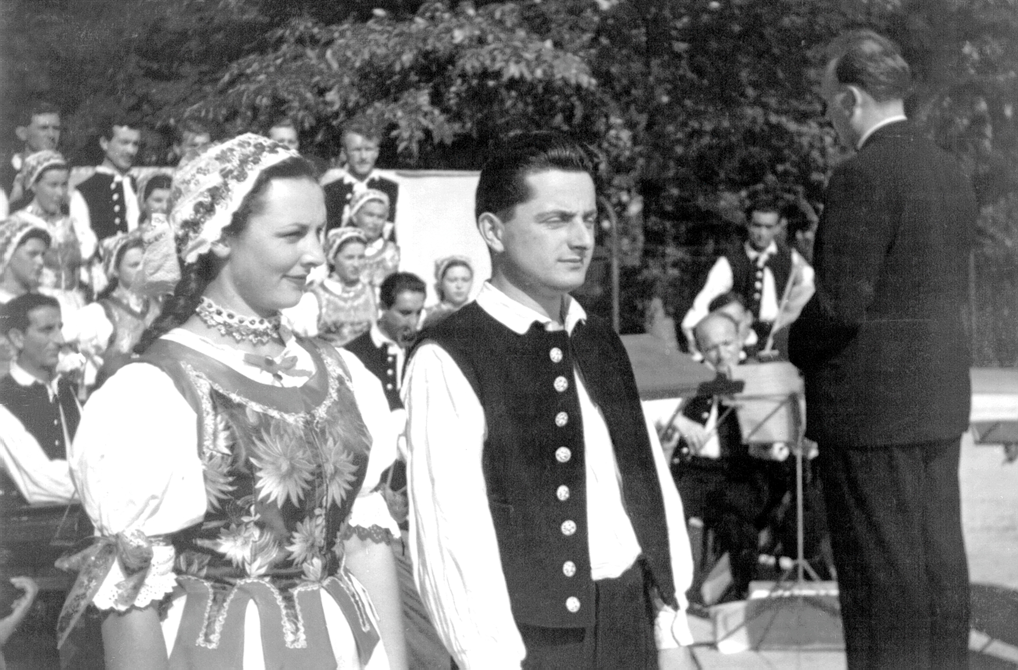 pozsony-viczay-pal-nepes-fellepes