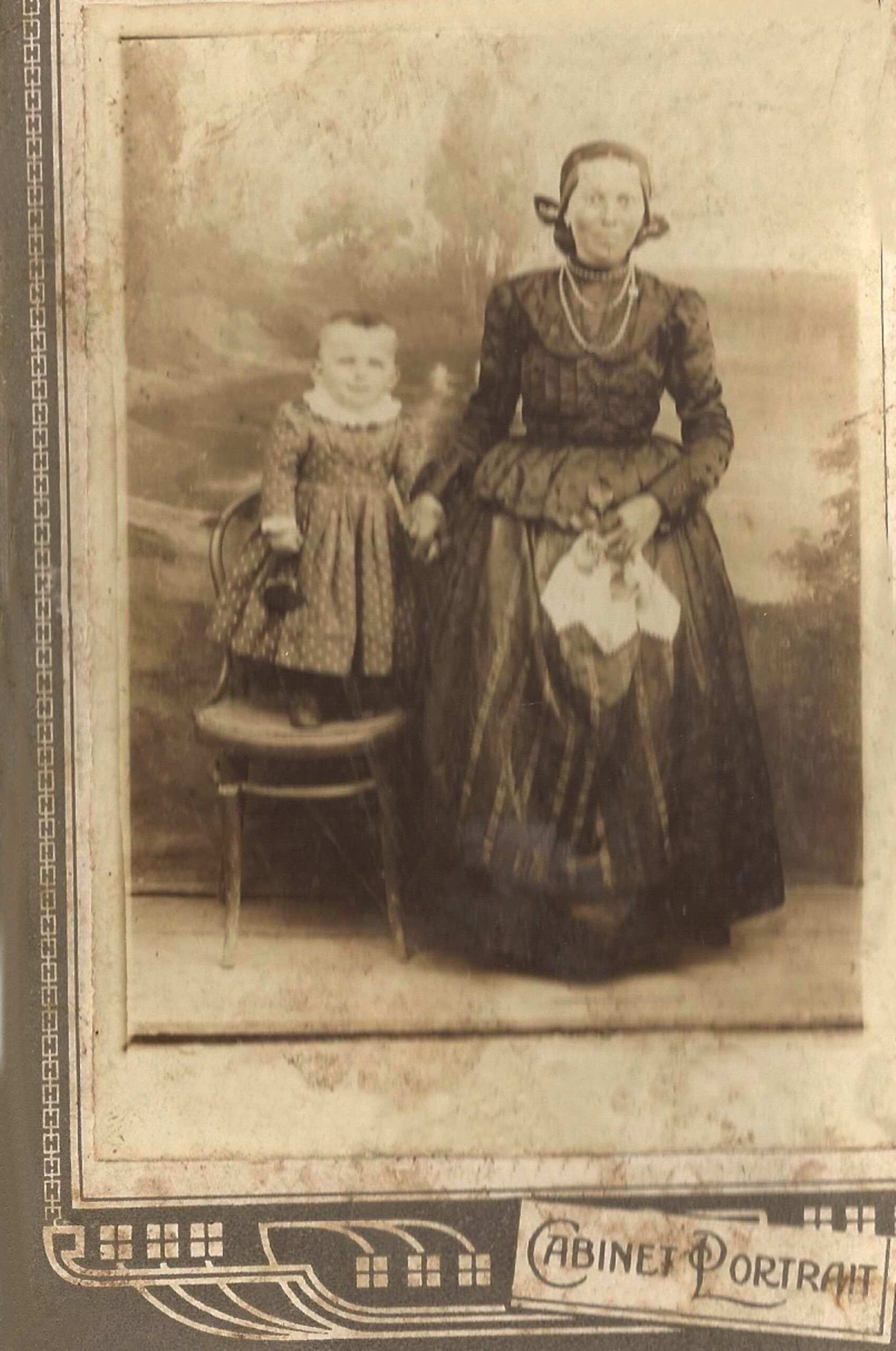 hontfuzesgyarmat-anya-gyermekevel