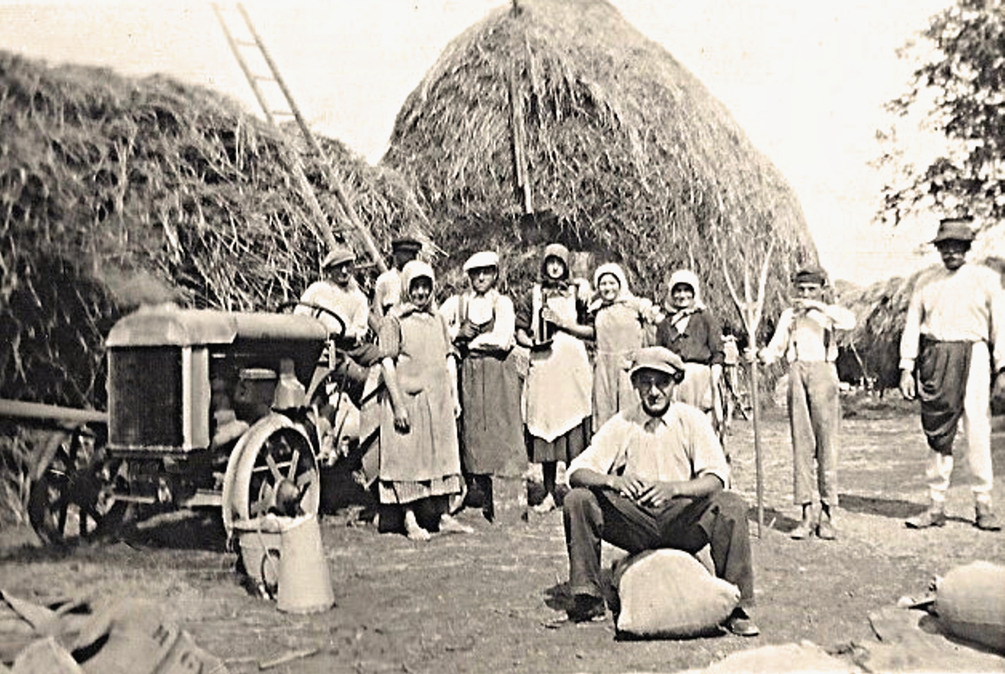 hontfuzesgyarmat-hordas-traktorral (2)