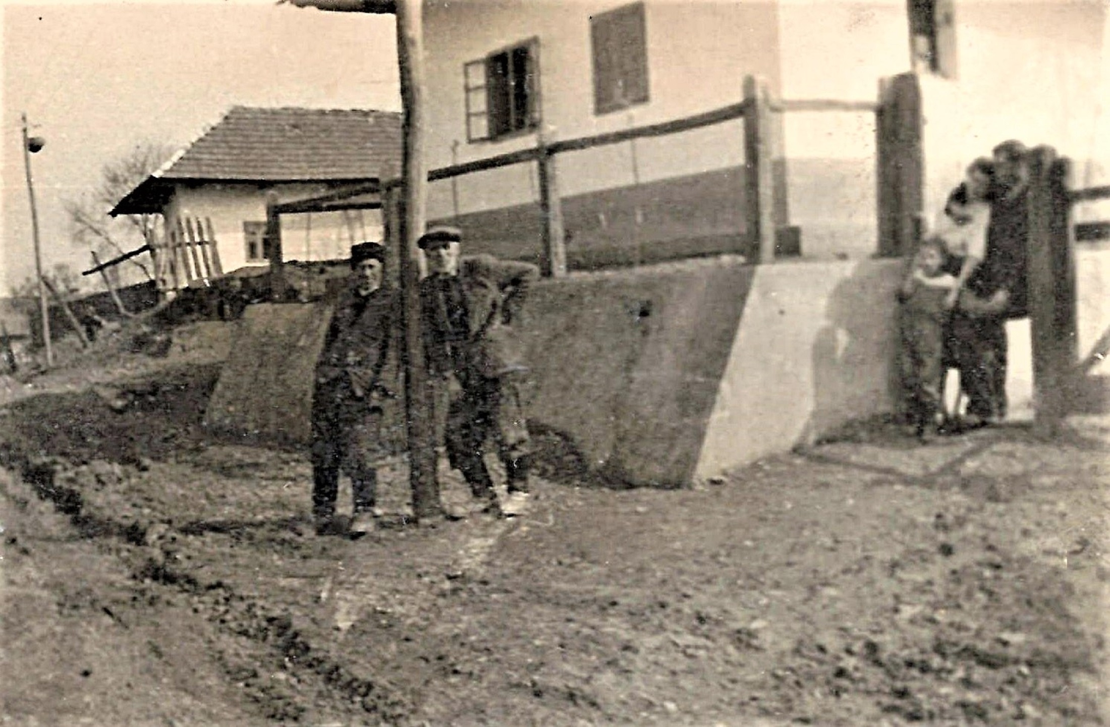 hontuzesgyarmat-falu-helyi-hangszoro