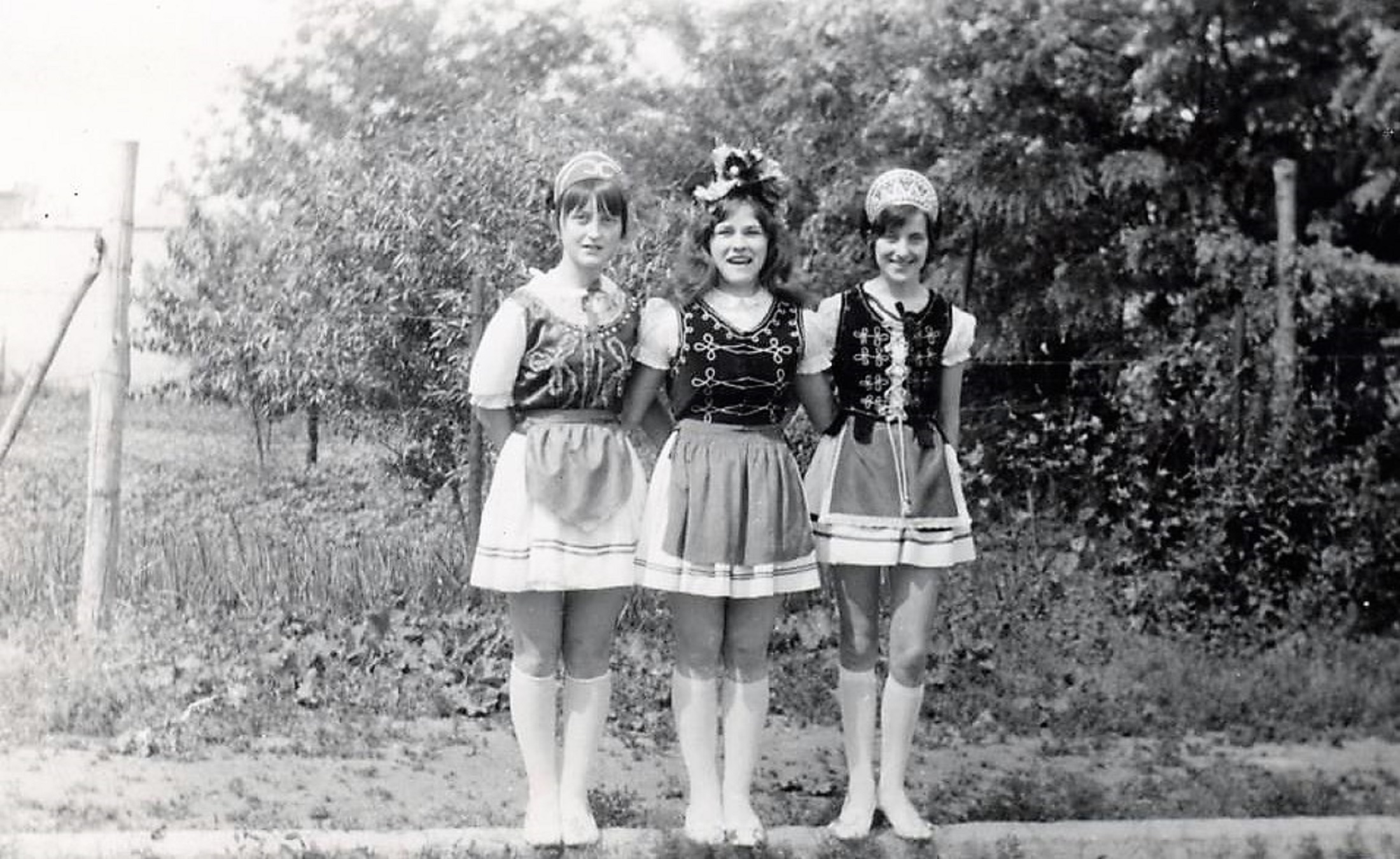 vaga-magyaros-viselet