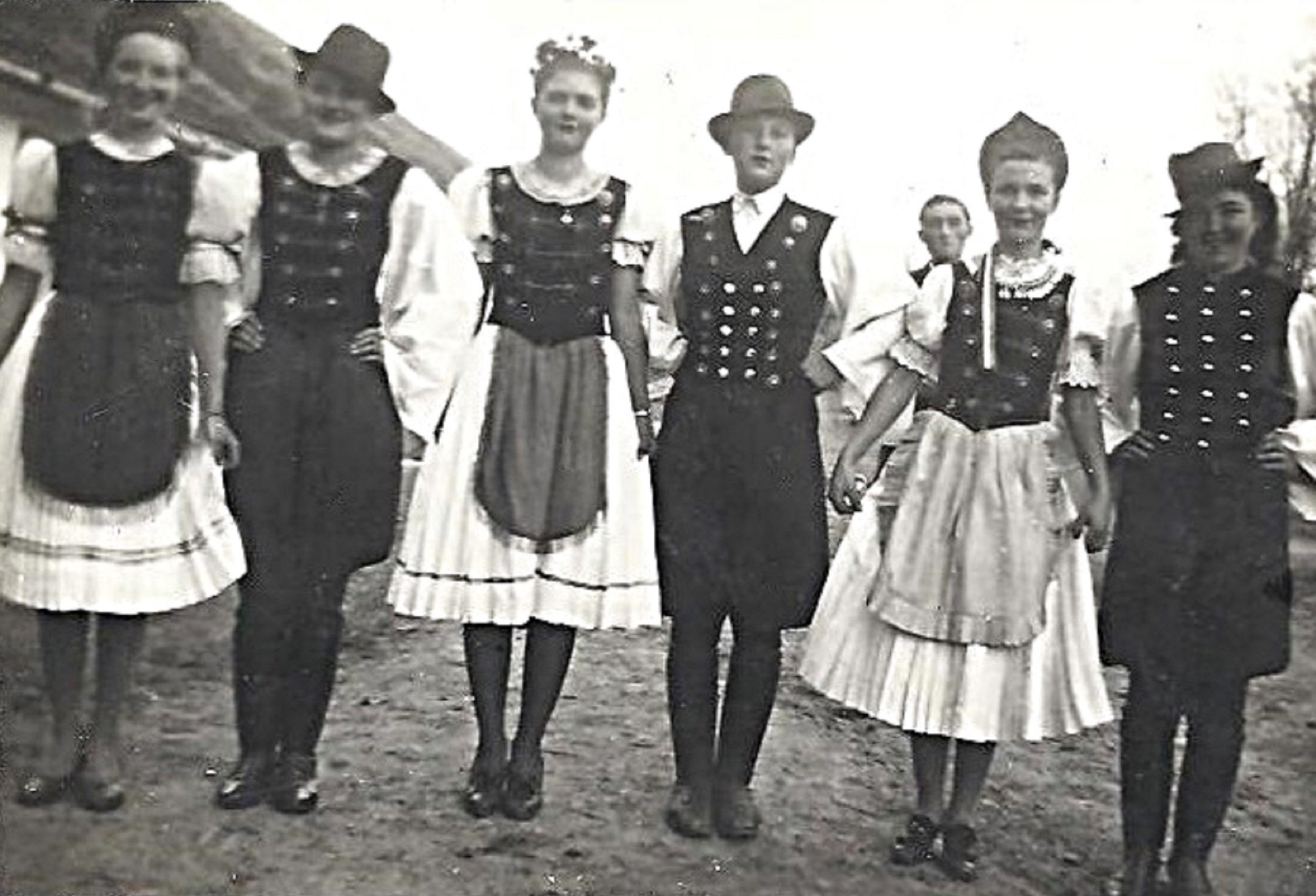 hontfuzesgyarmat-tanccsoport-1a