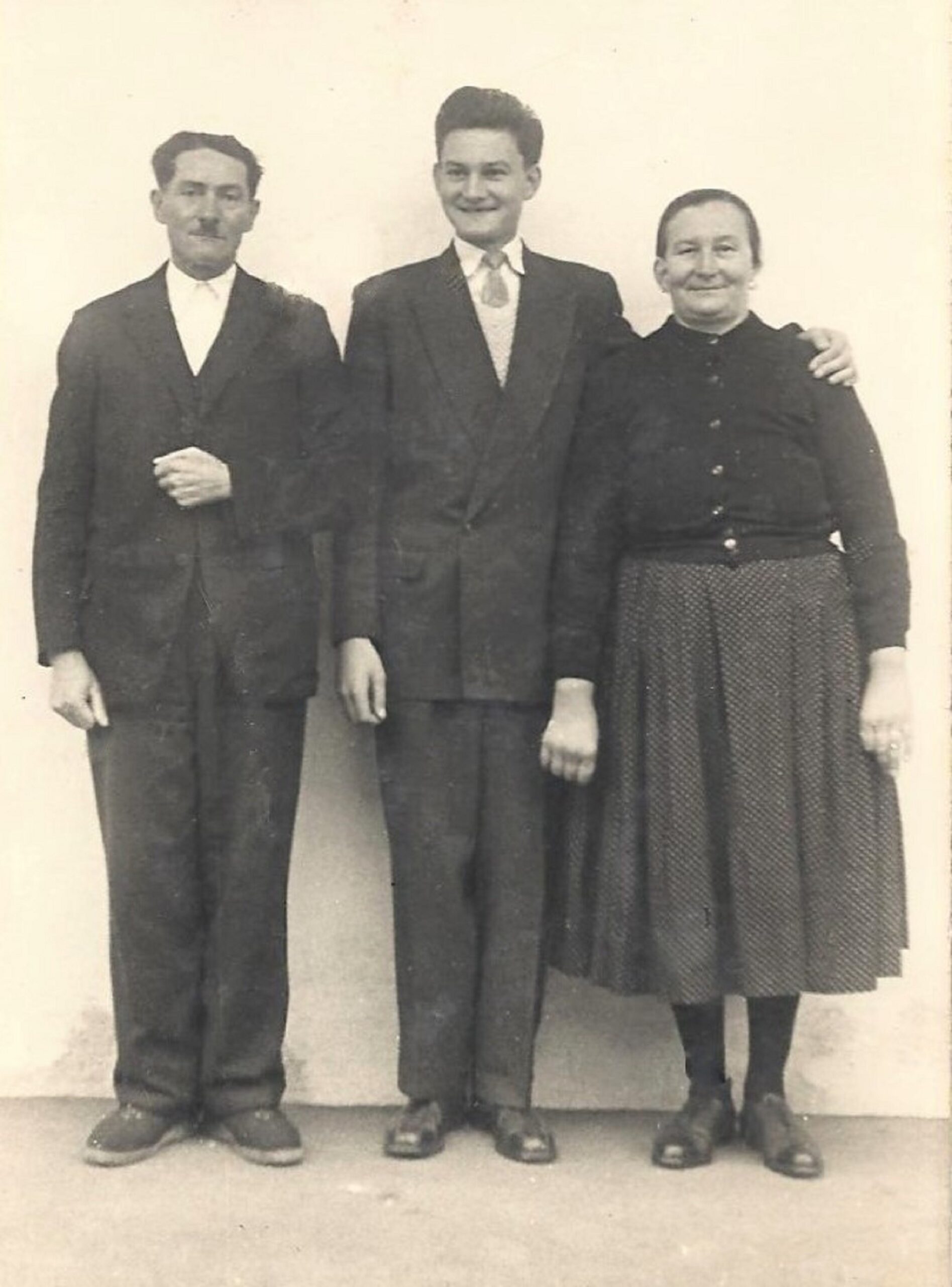 hontfuzesgyarmat-apa-anya-fia