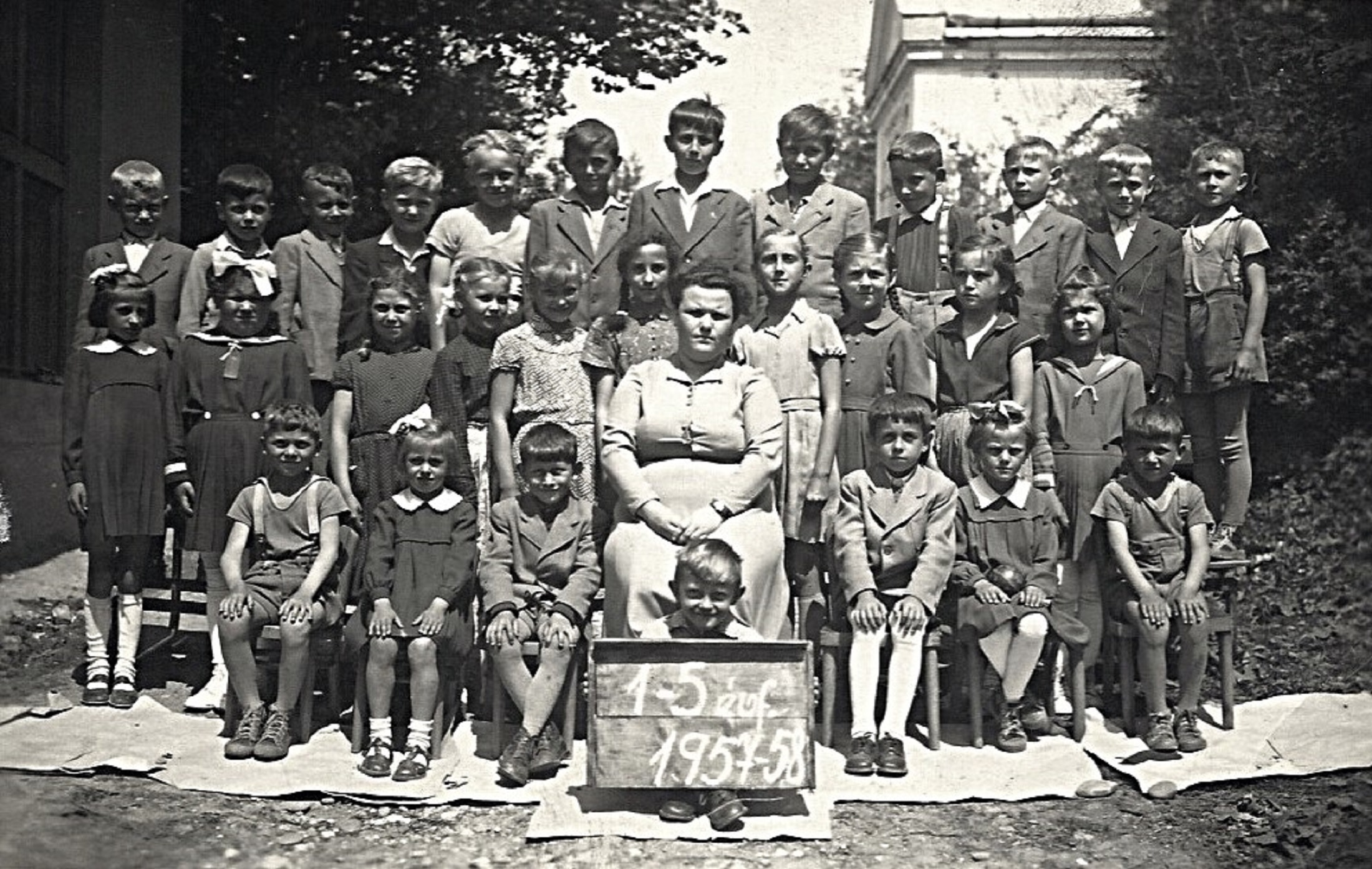 hontfuzesgyarmat-iskola-1957-58-sinkane