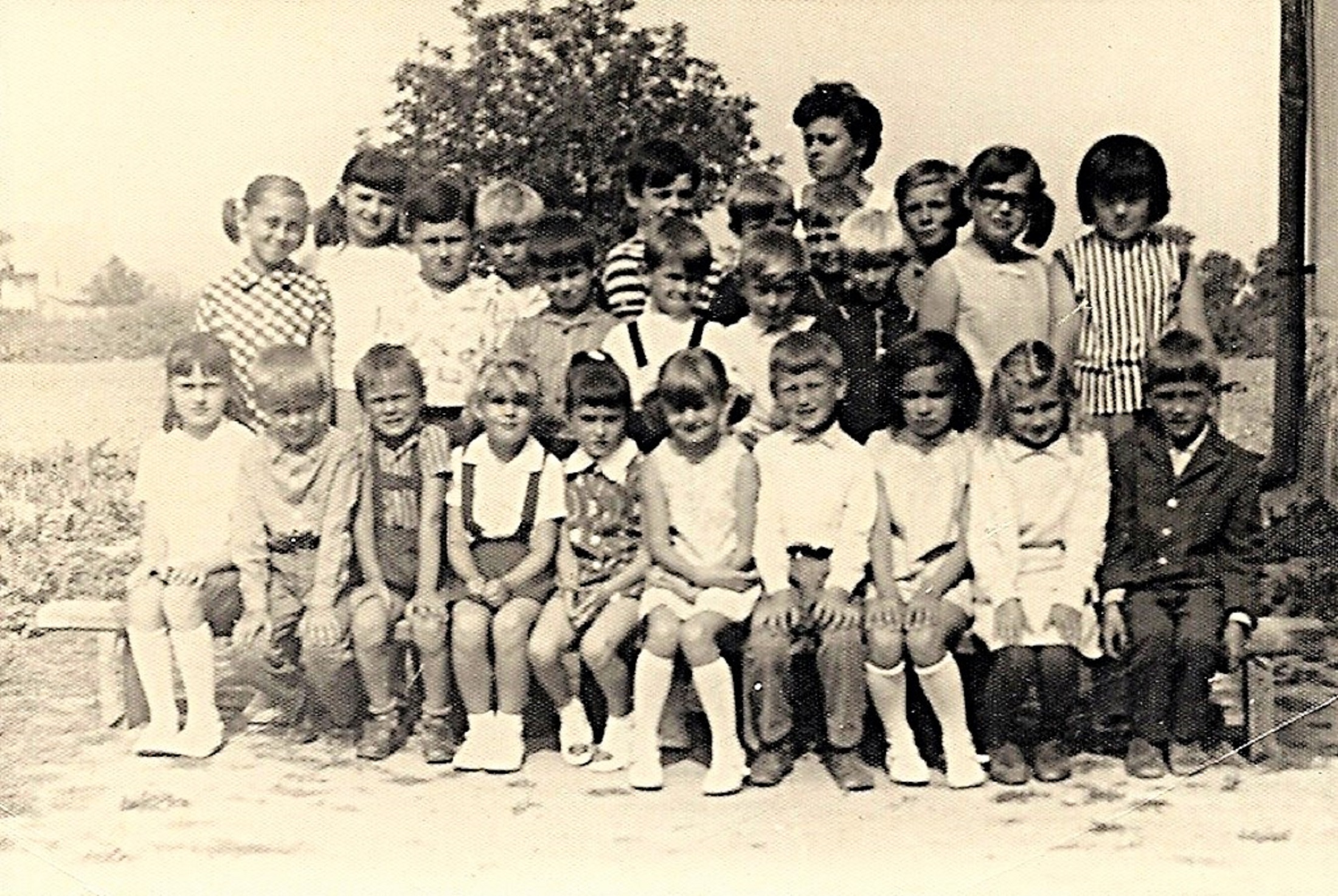 hontfuzesgyarmat-iskola-1969-70