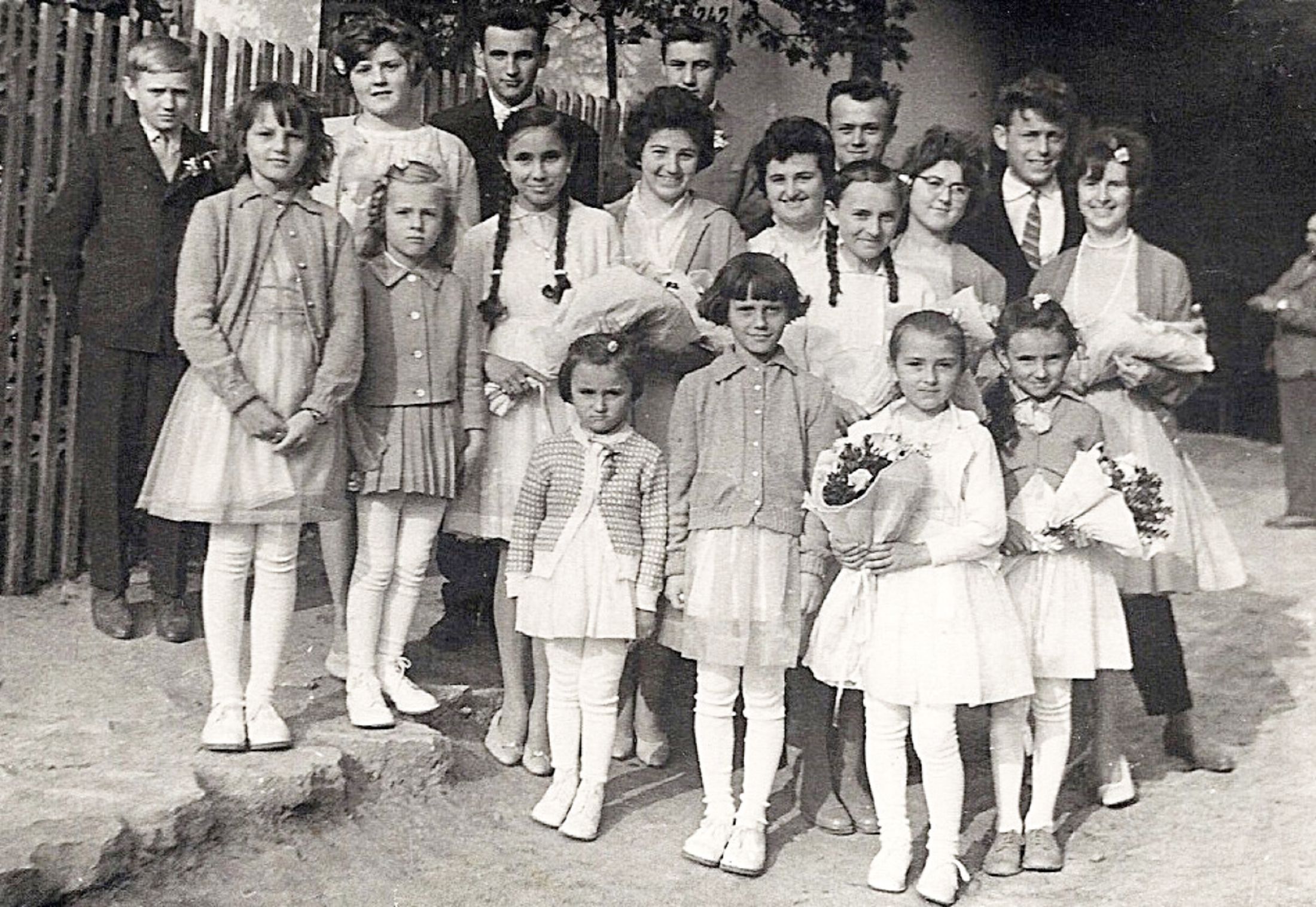 hontfuzesgyarmat-lakodalom-gyerekek