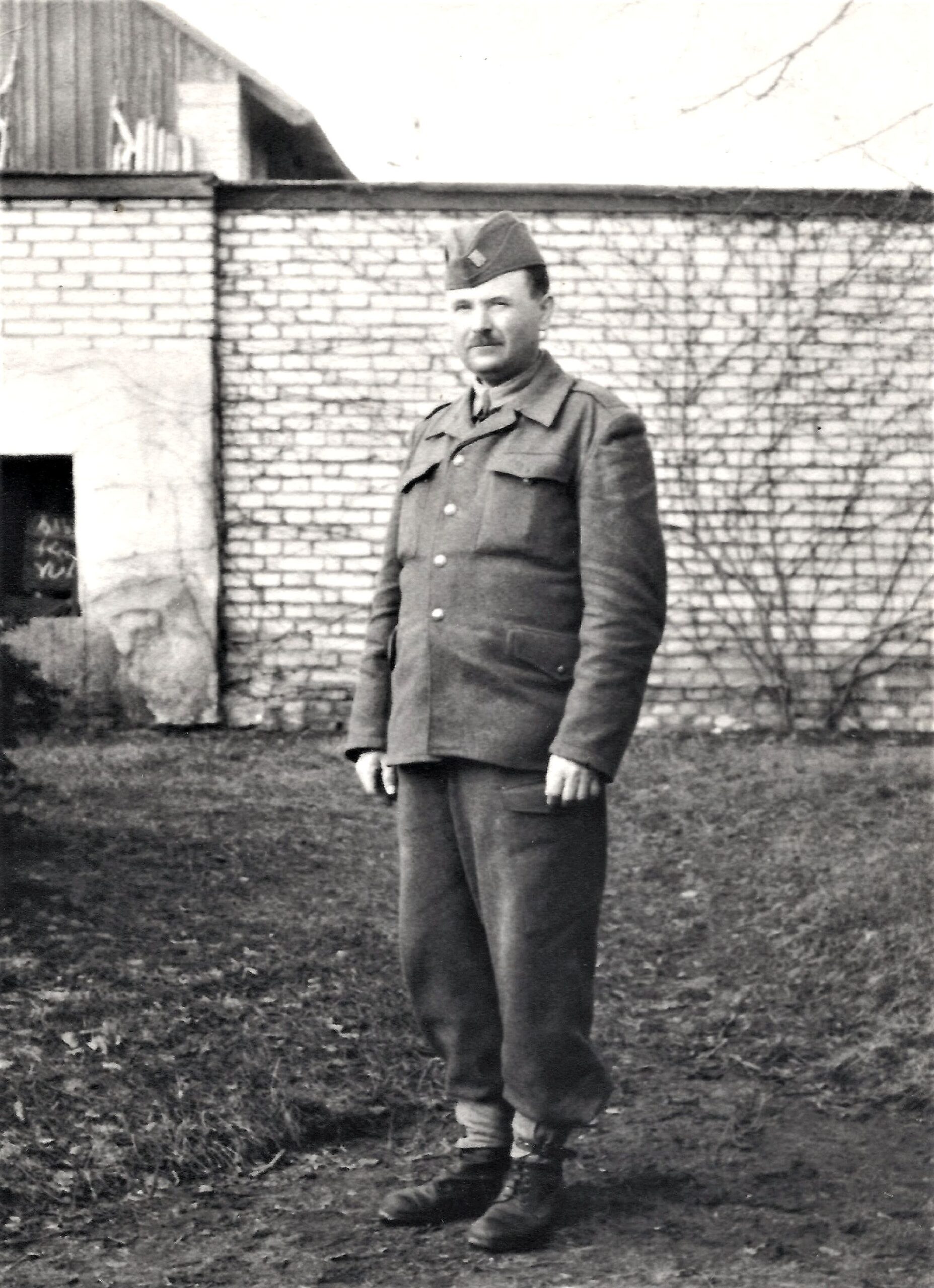 hontfuzesgyarmat-1-republika-katonaja