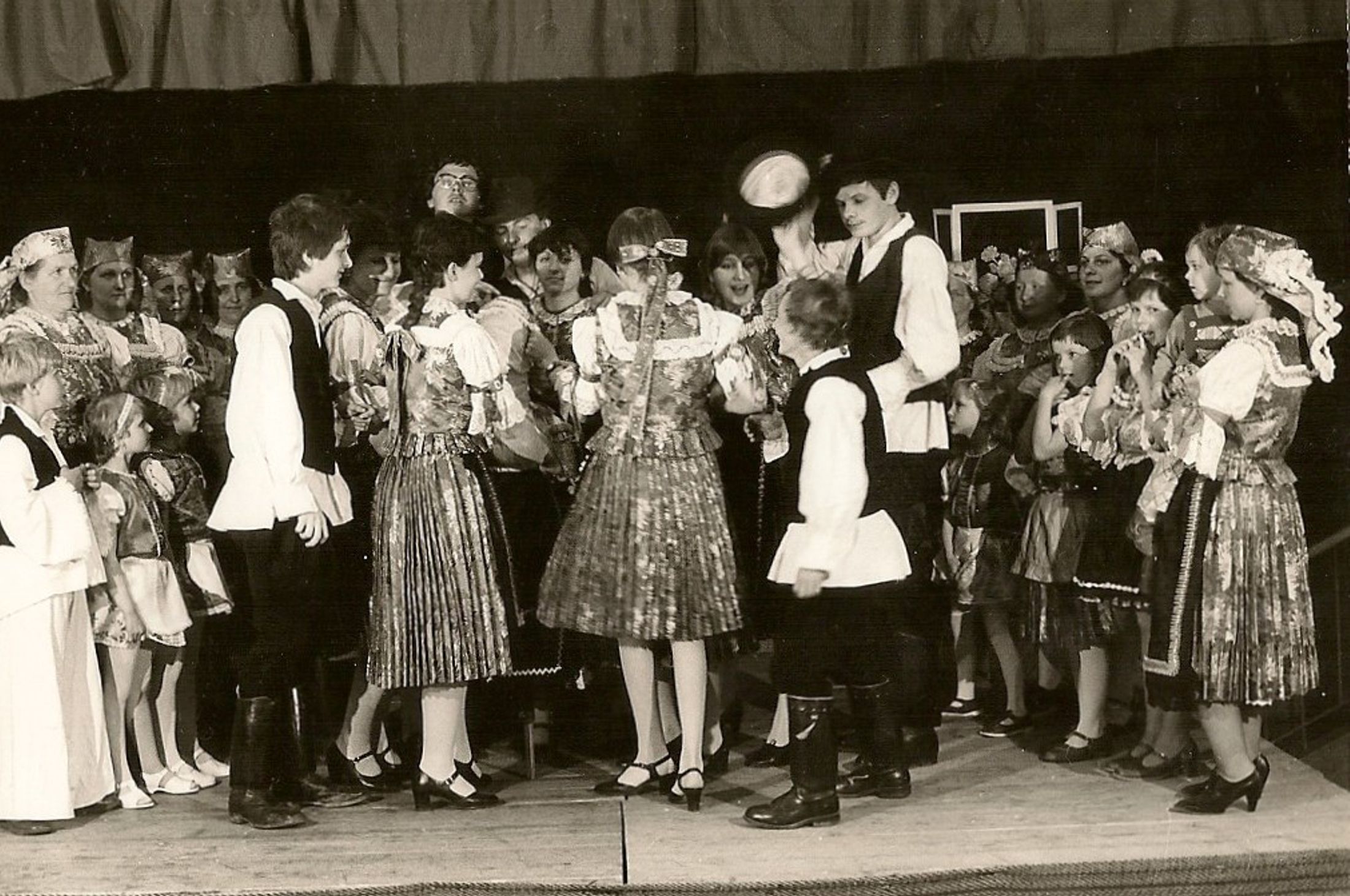 ipolybalog-kiszehajtas-az -iskolaban