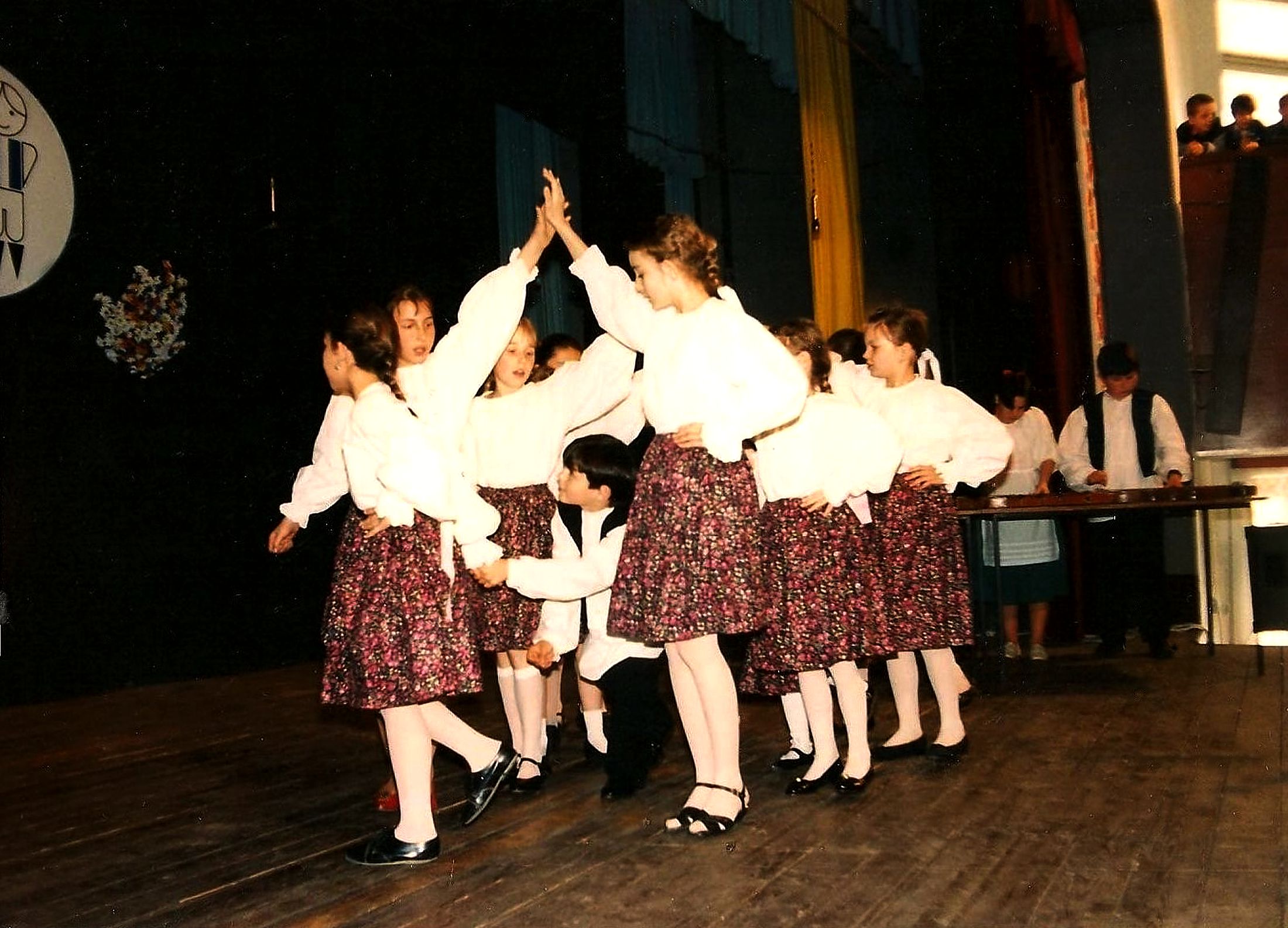 szimo-almacska-folkloregyuttes