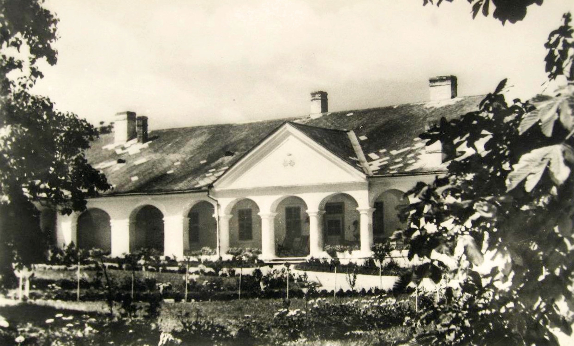 buzita-m-szent-imrey-kuria-uj-kastely