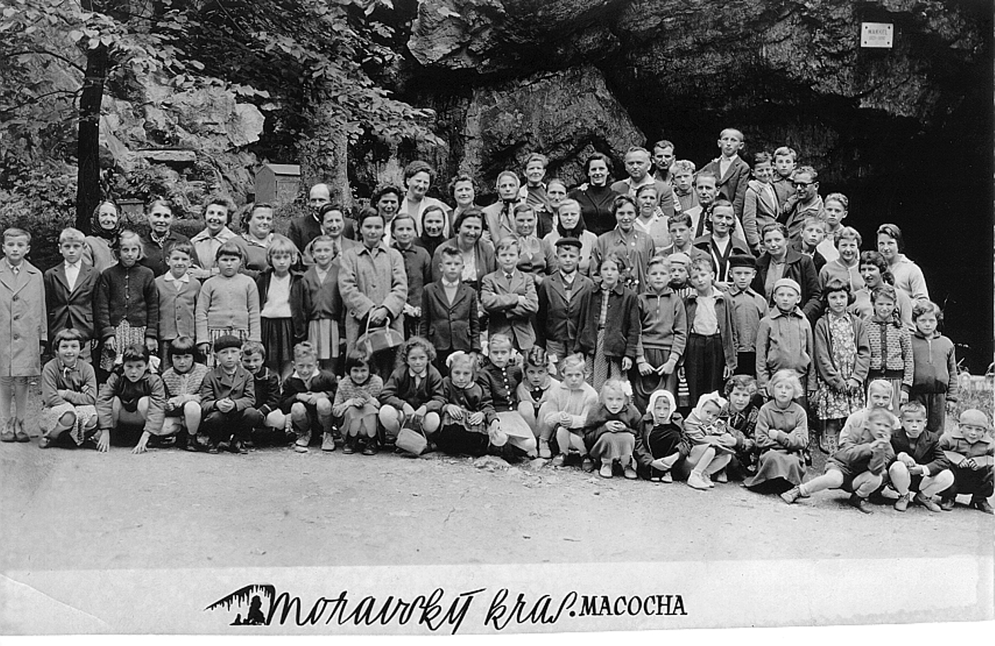 retei-iskolakirandulas-macocha-1961