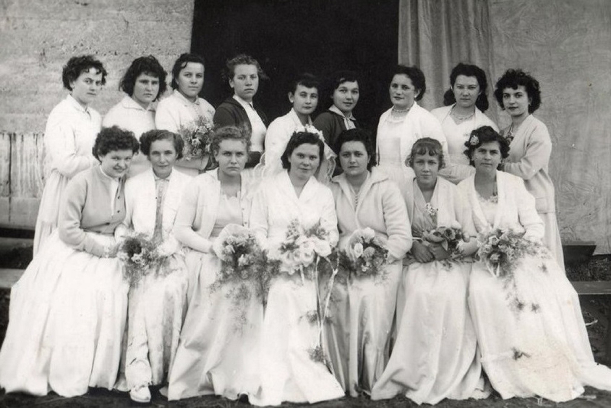 vaga-menyasszony-es-koszoruslanyok