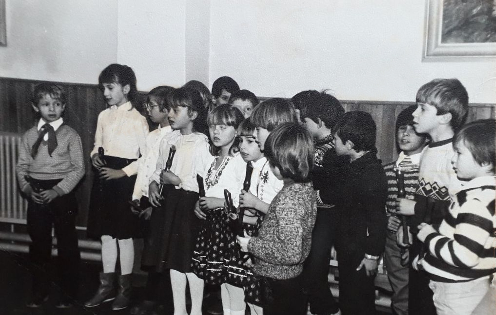 Madar_iskolasok_furulyacsoportja_1986_87