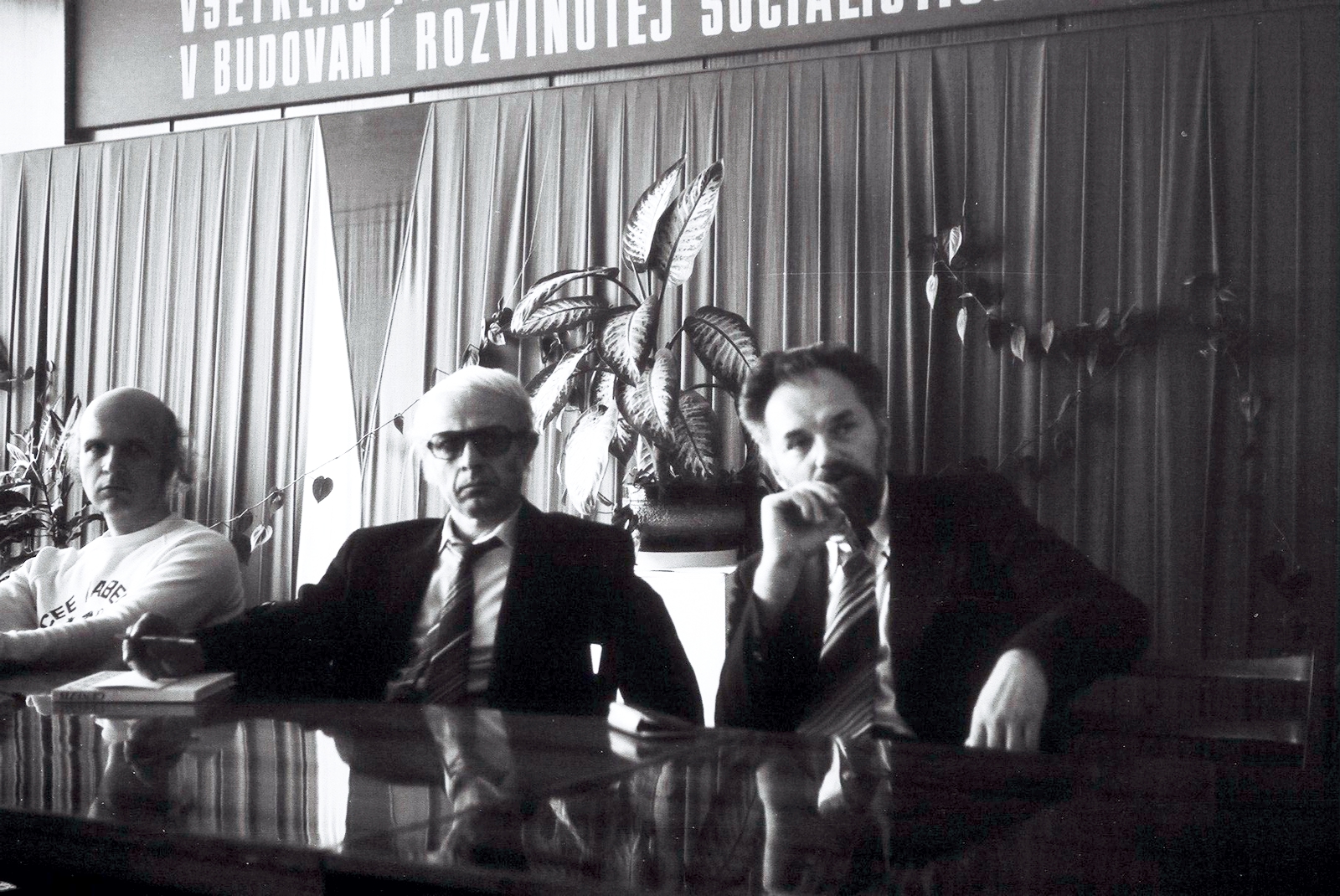 szenc-grendel-tozser-koncsol-kb1982 (2)