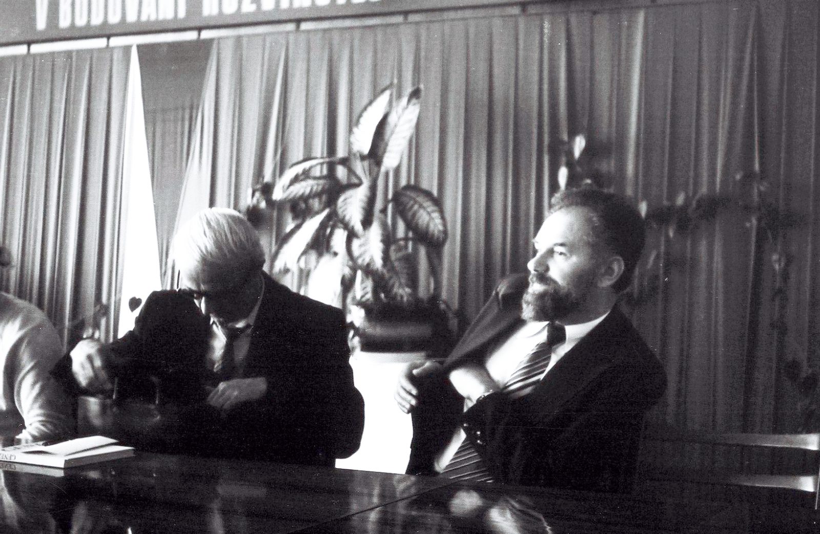 szenc-grendel-tozser-koncsol-kb1982 (3)