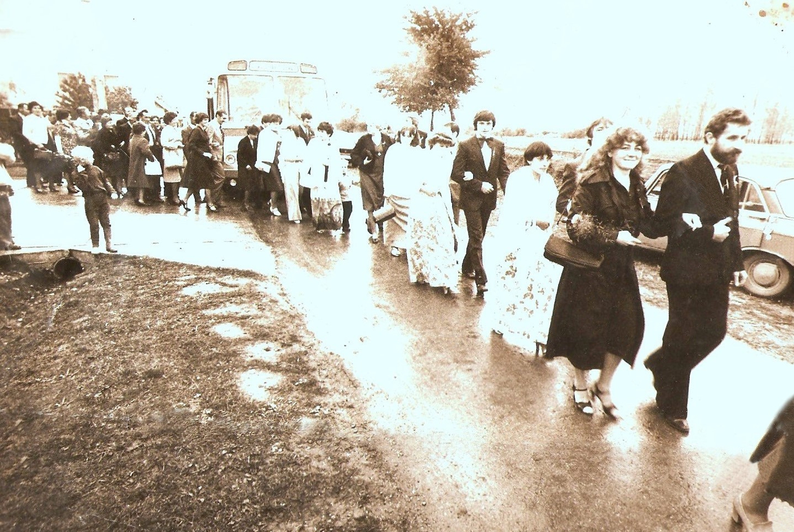 rete-TomovicsVilmos-NagyGabriella-eskuvoje-HuszarTibor-1979