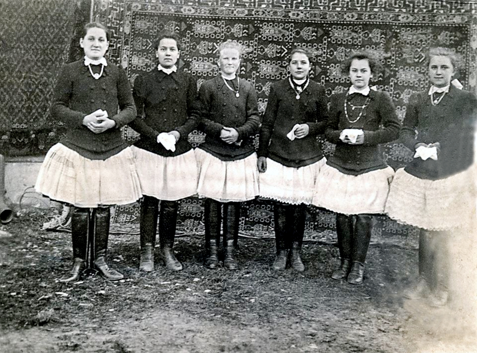 Bart-tisztlanyok-1940-1950