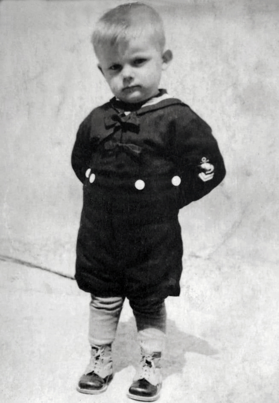 nagybalog-Otthon-_hagyott_gyermek_1943