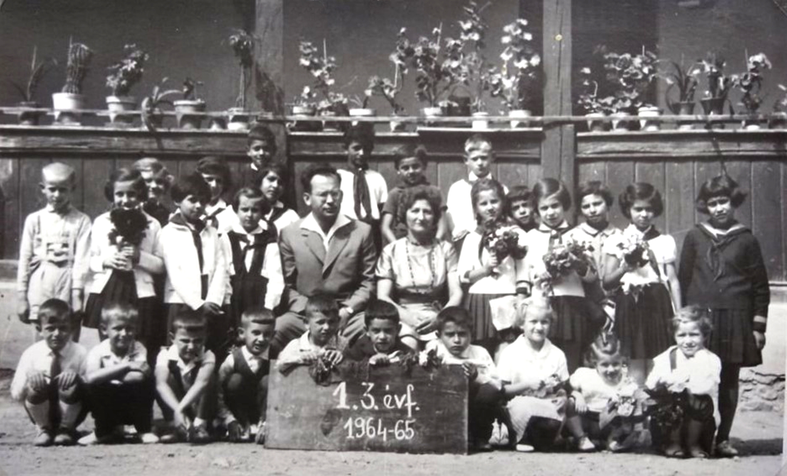 Nagybalog_tanevzaro_1965-ben_1_3_osztaly