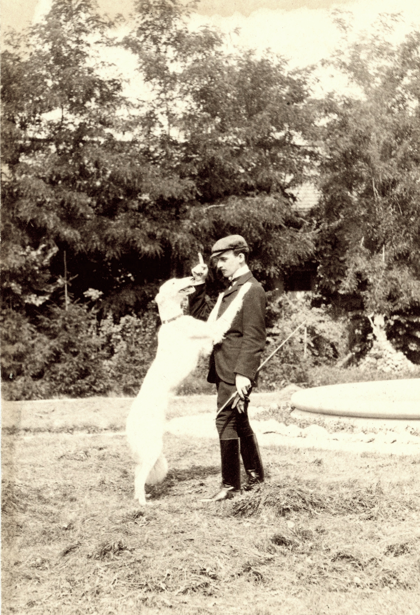 Karva_Szarvassy_parkban_1900-ban