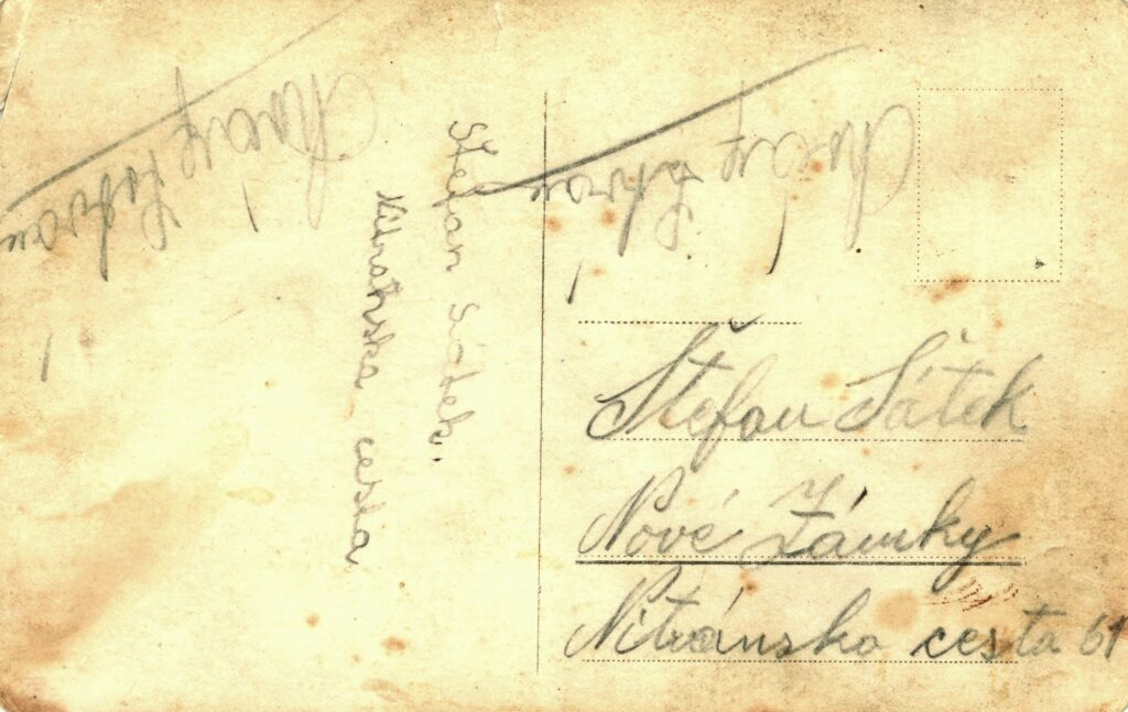 Karva_focicsapat_fenykep_hatulja