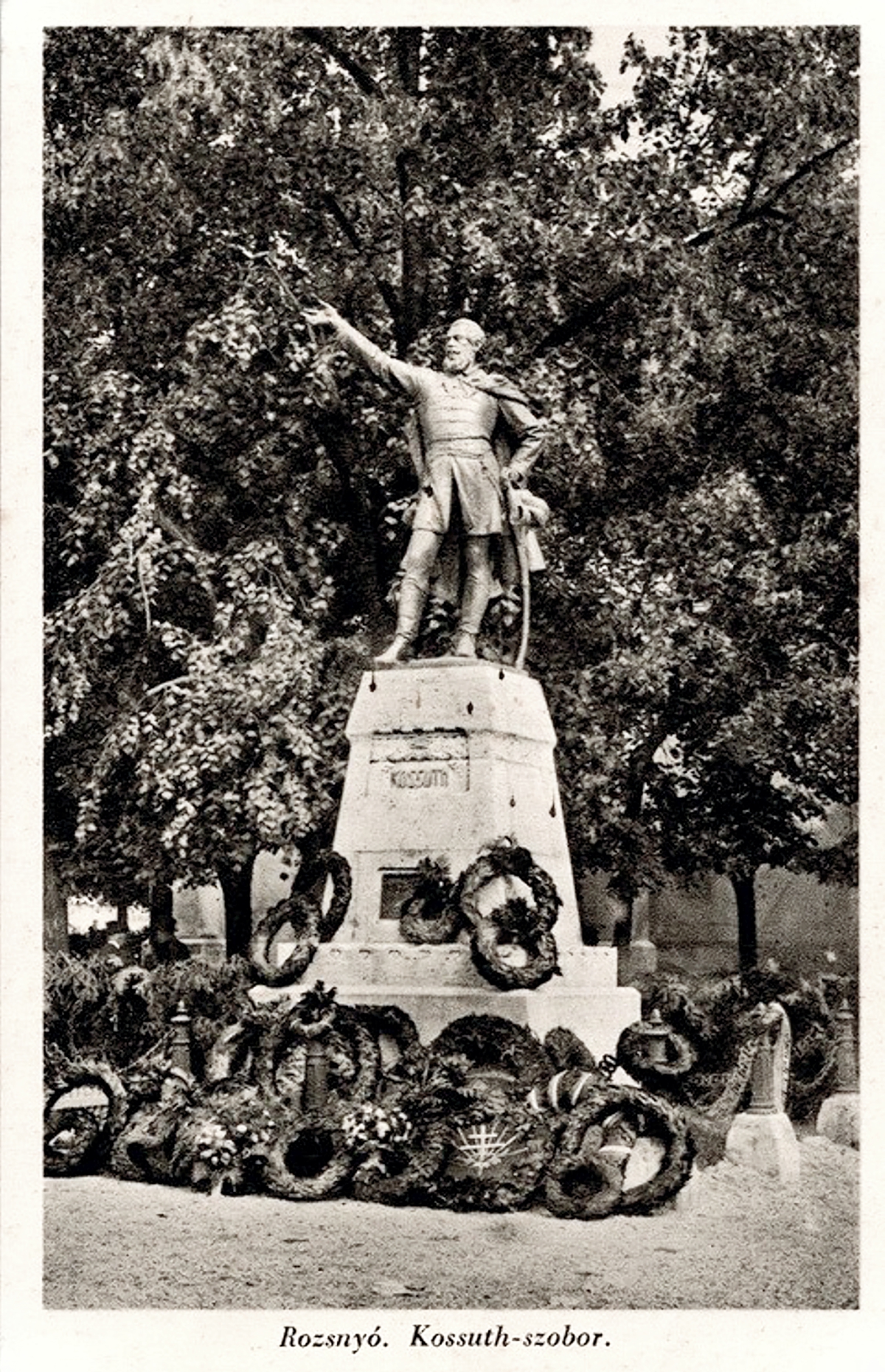 rozsnyo-kossuth-szobor-1a