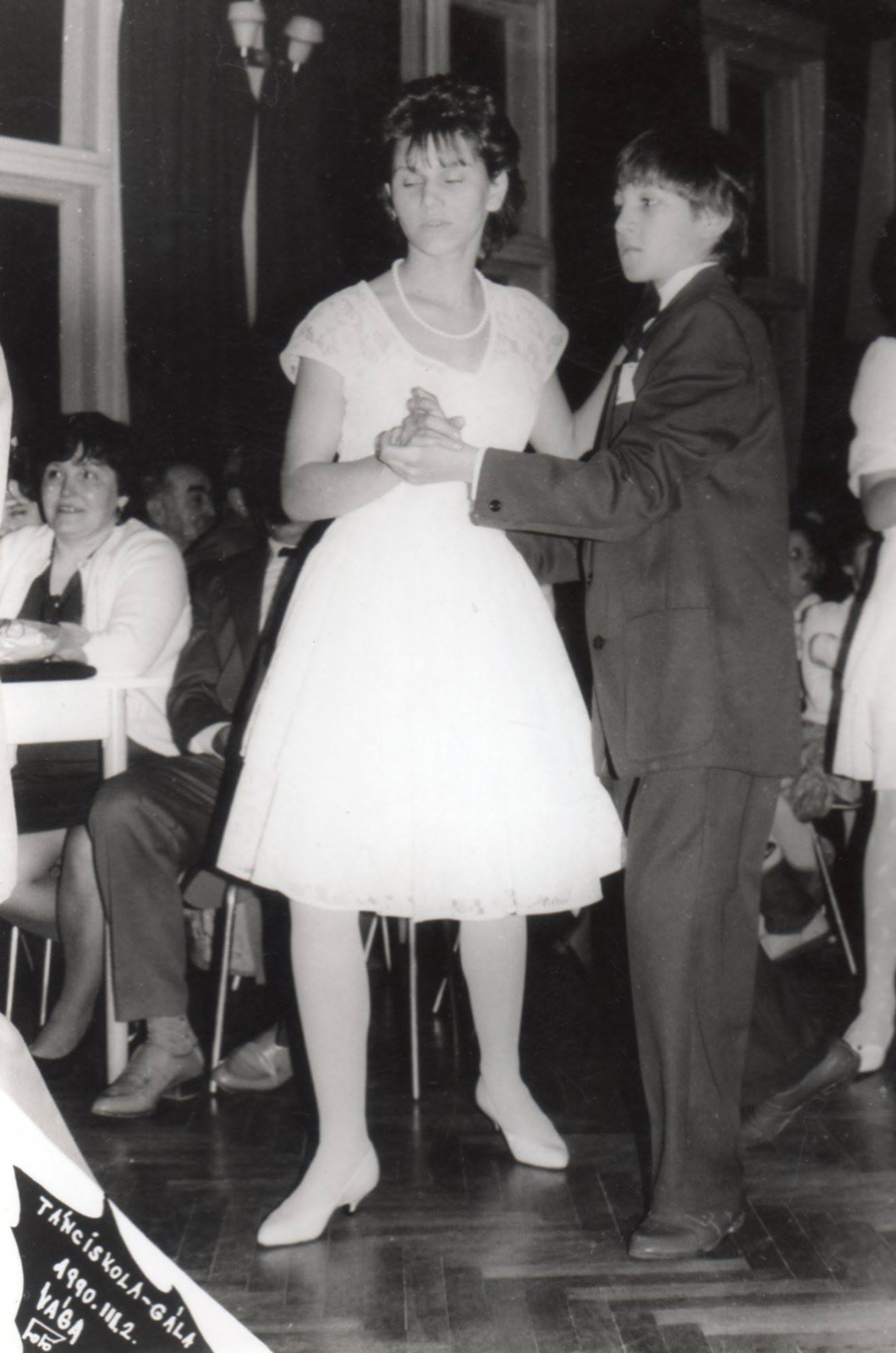 vaga-tanciskola-1990