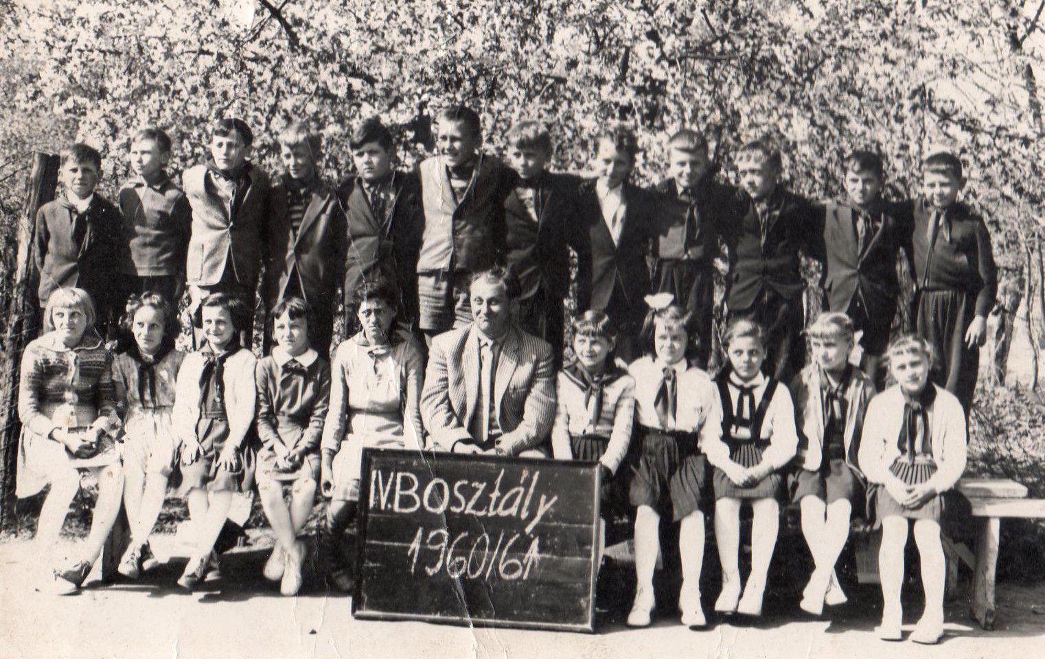 461590_365495983490769_1414367747_o