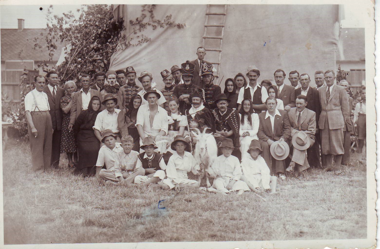 Lúdas Matyi szereplői Nagymegyeren 1950-ben