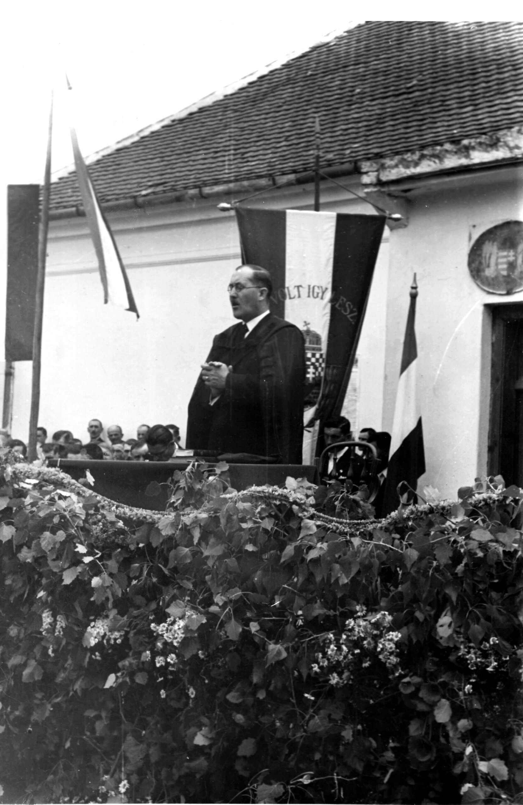 Országzászló avatás Hetényen