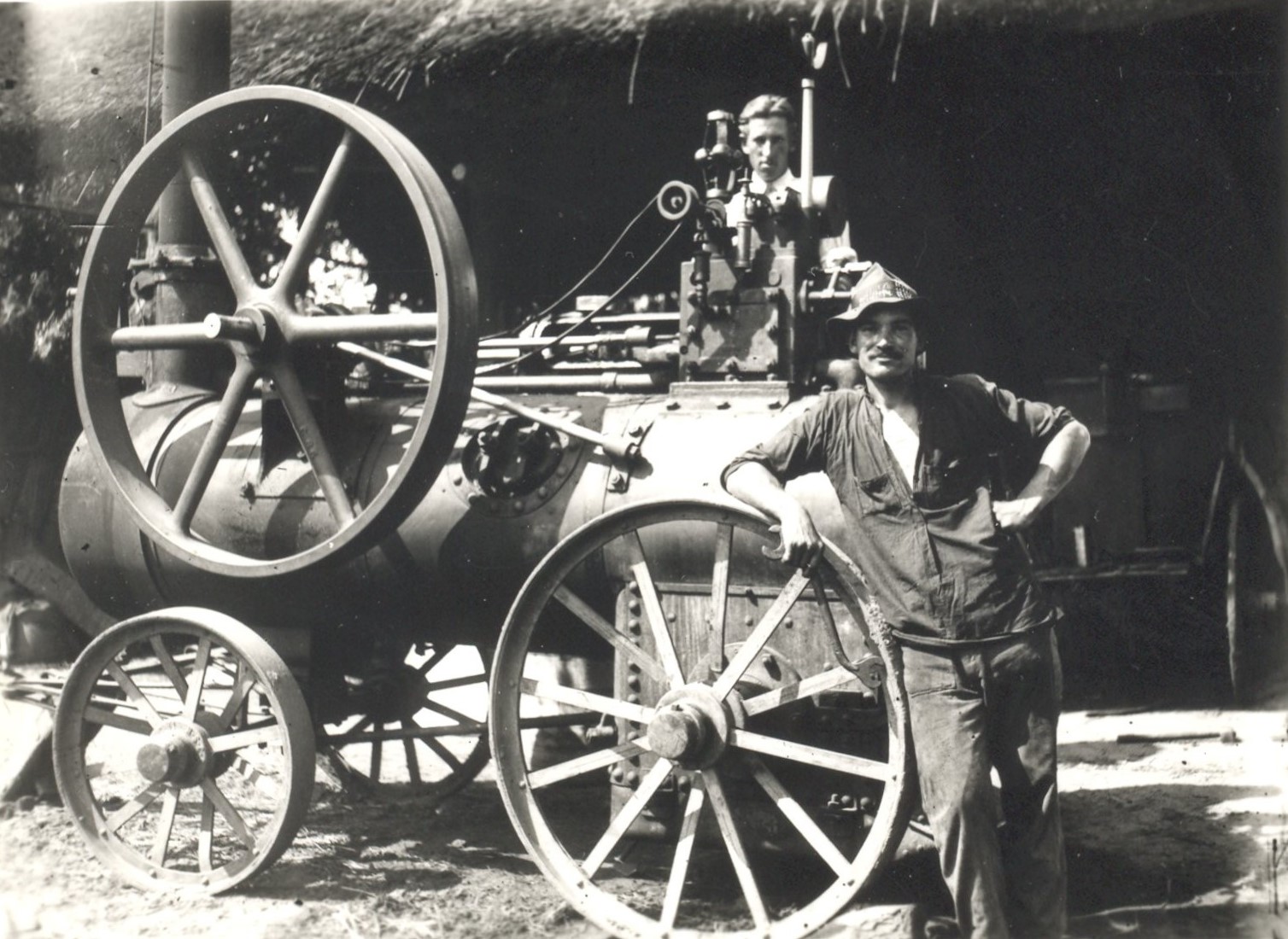 Psenák István cséplőgépe