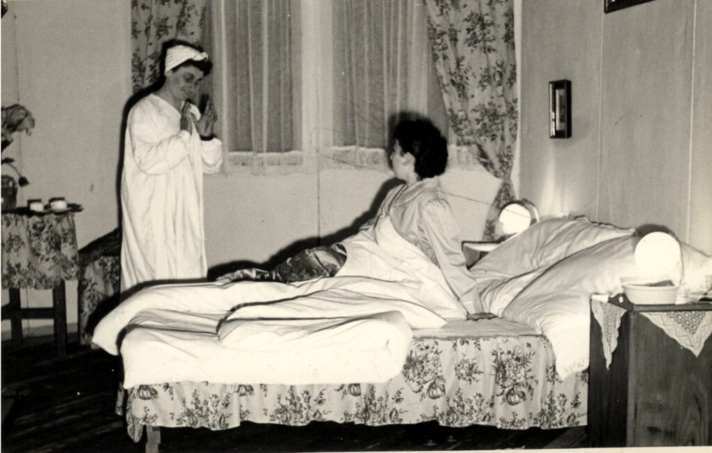 ogyalla-szindarab-titkarno-2c