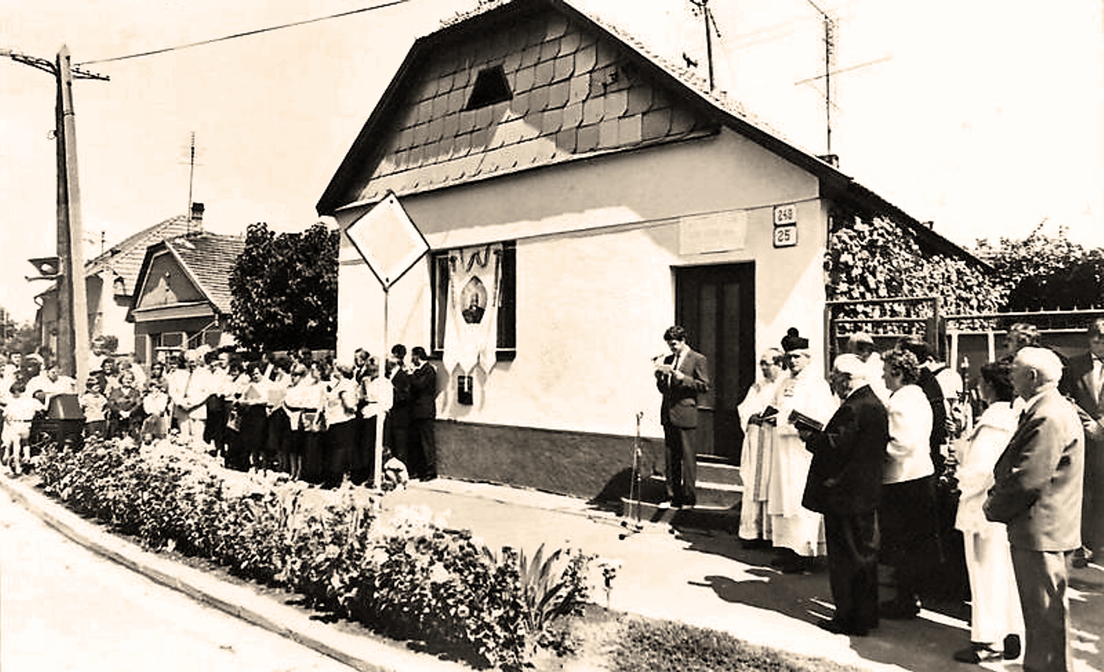 szent-istvan-utcanev-tabla-avatasa-1