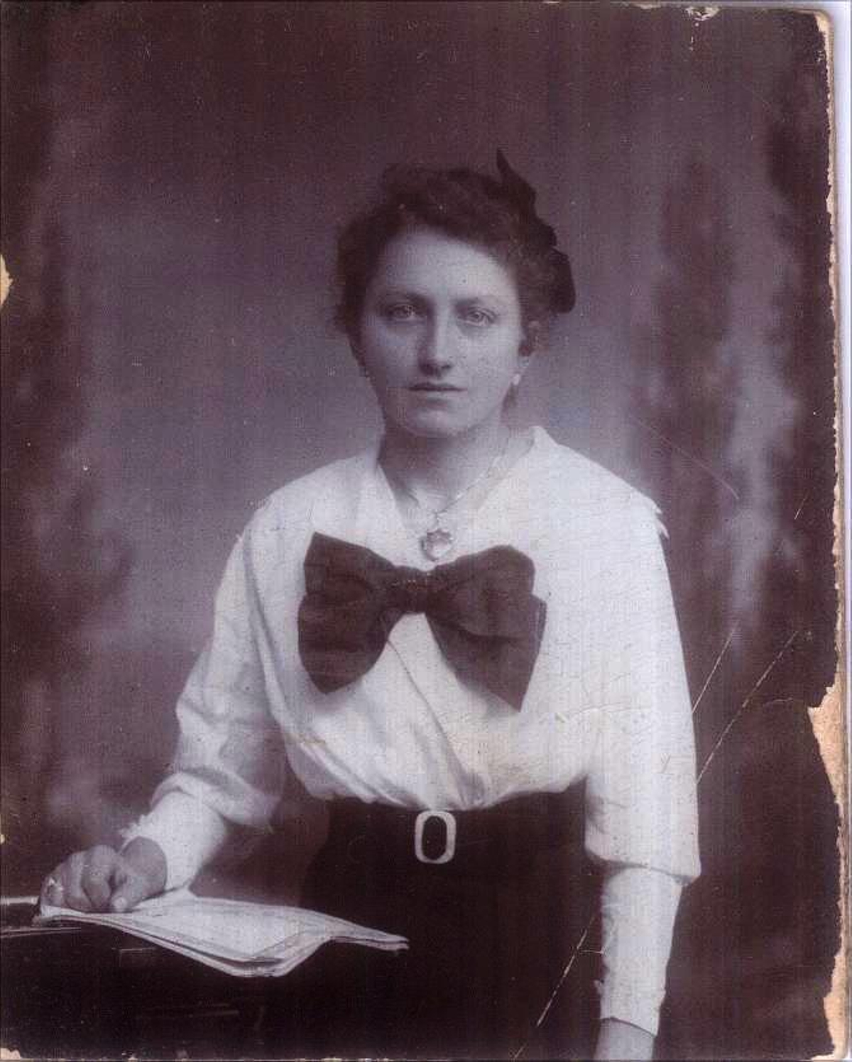 Pál Dezsőné született Pósa Katalin leánykori fényképe