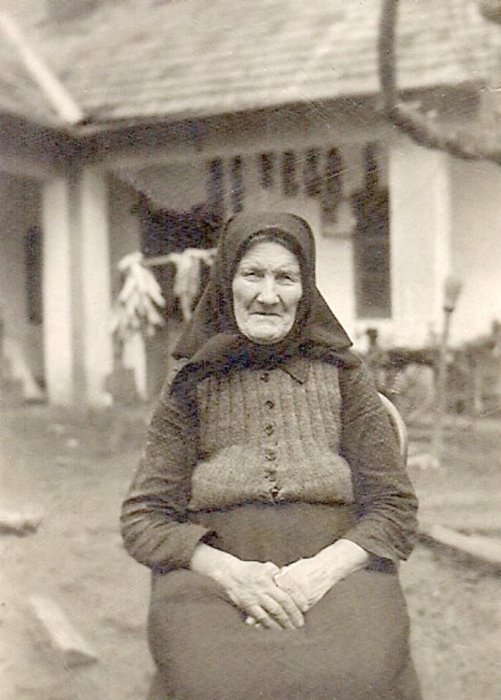 nagymegyer-noi-viselet-1944a