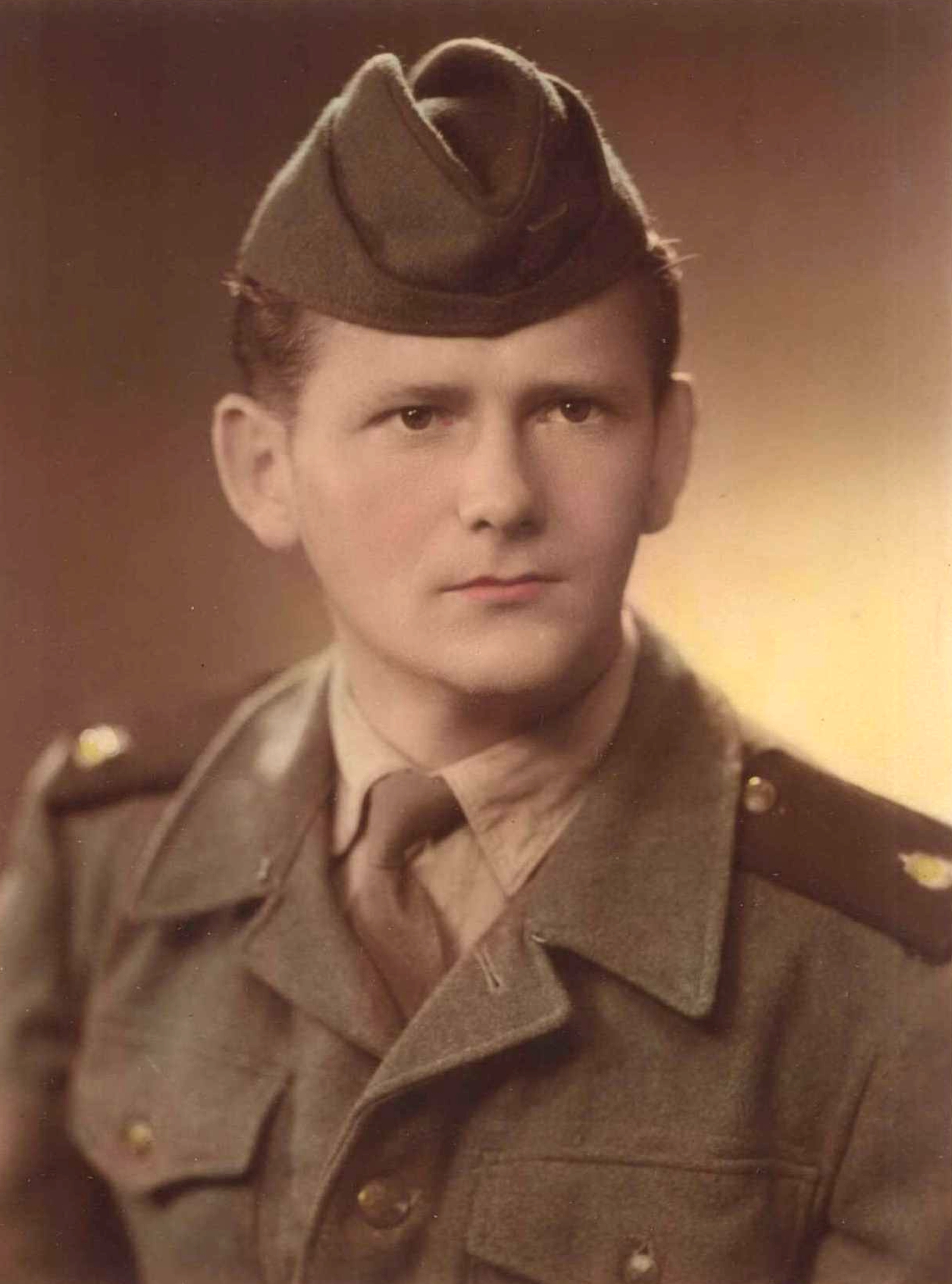 Pósa Zoltán katonai egyenruhában